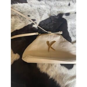 Vintage Kisslock Clutch Crossbody Handbag Gold Accent Beige Evening Bag